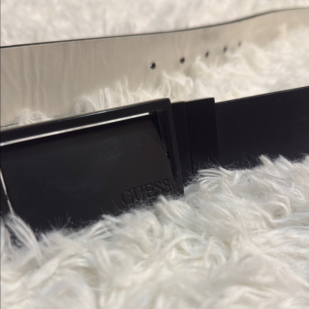 Guess Black and White Belt